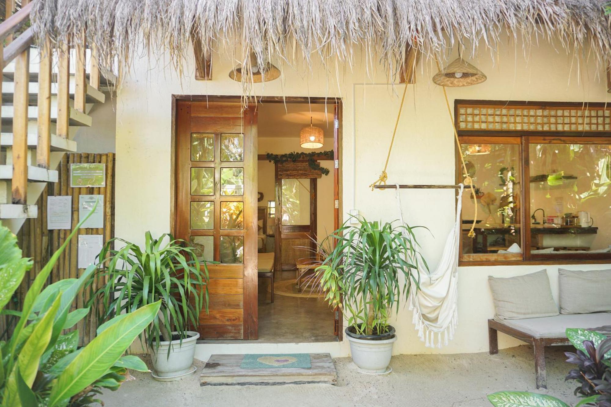 Greenhouse Siargao Roadside Boutique Apartments General Luna  Kültér fotó