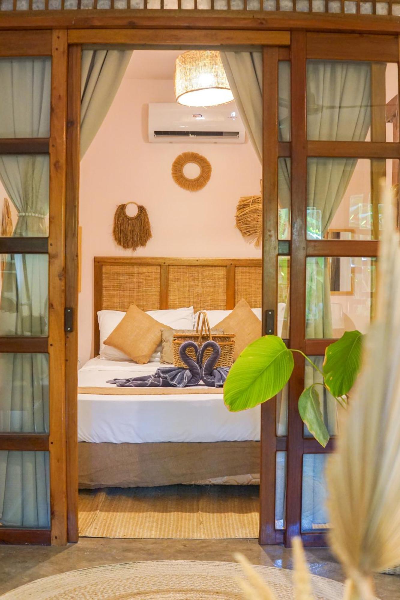 Greenhouse Siargao Roadside Boutique Apartments General Luna  Kültér fotó